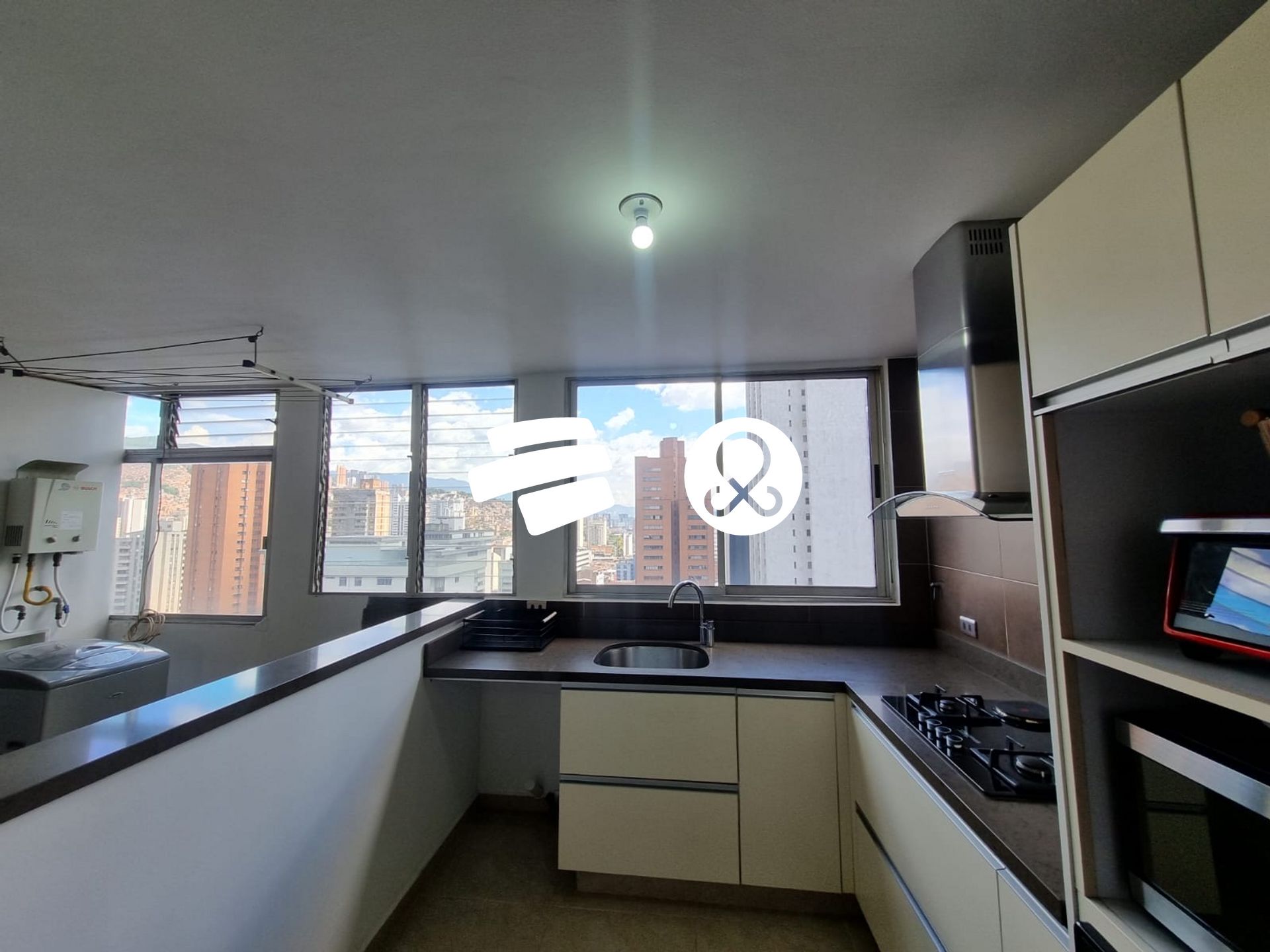 Apartamento en venta en La candelaria, Medellín 4
