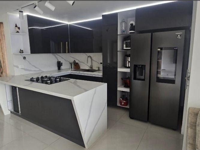 Apartamento en venta en Las Lomitas, Sabaneta · foto 2 de 19