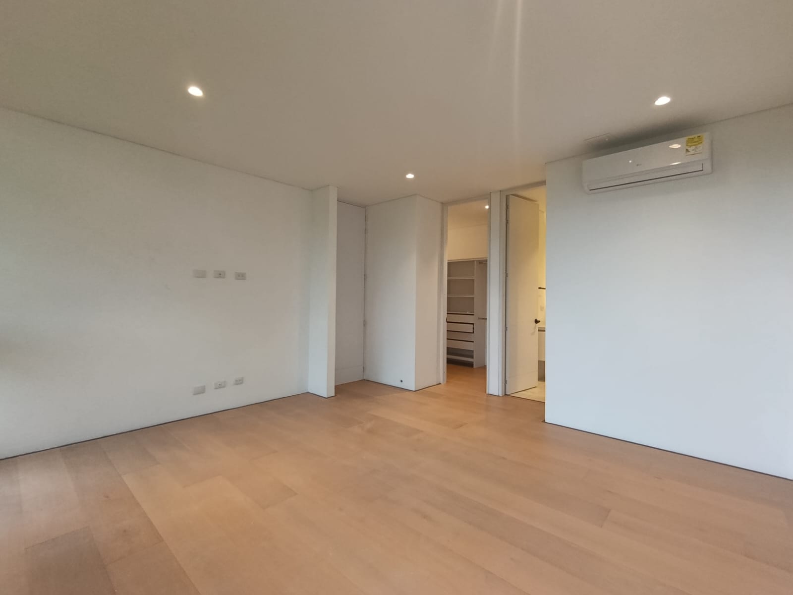 Apartamento en arriendo en El Poblado, Medellín · foto 4 de 20