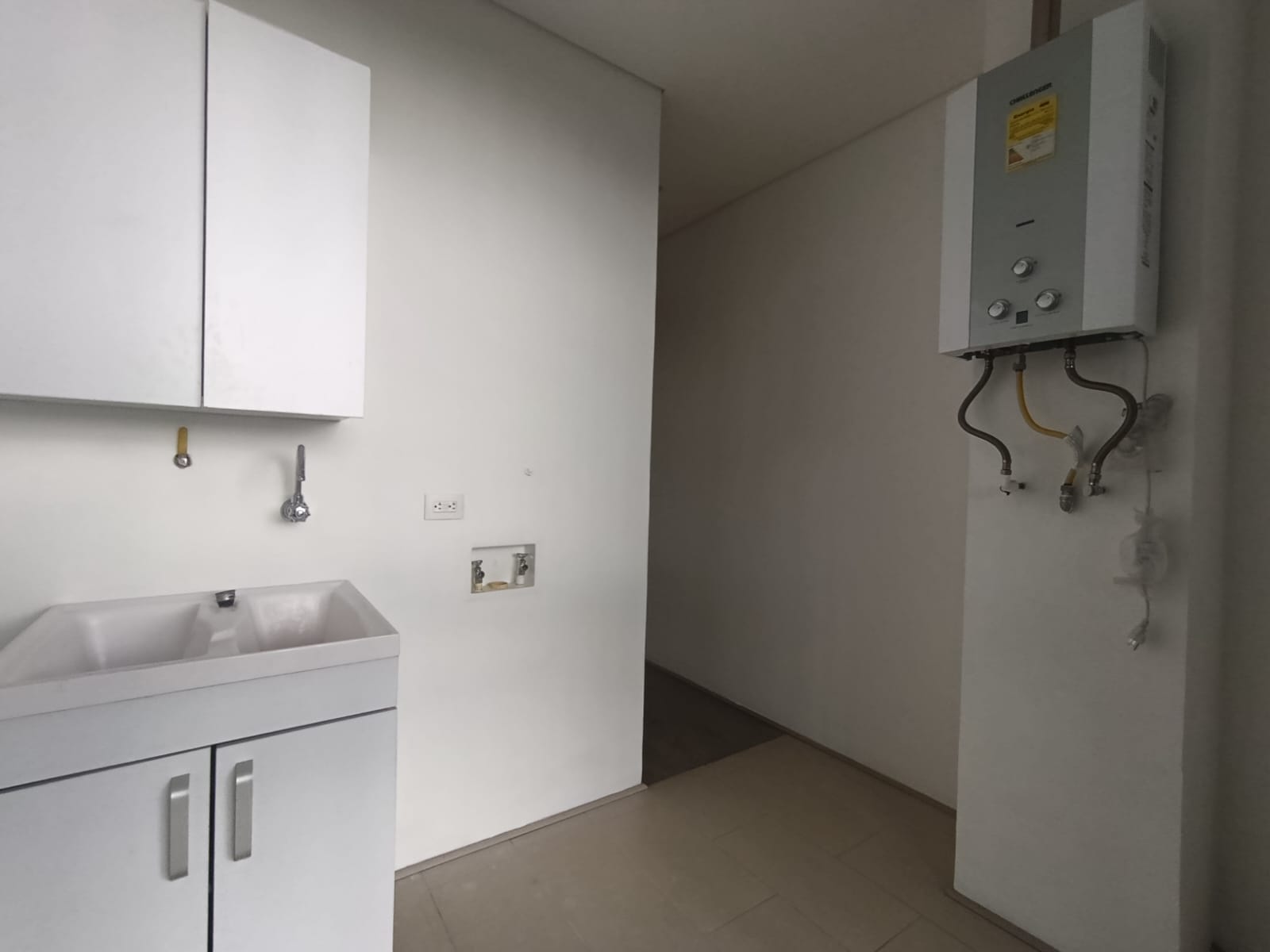 Apartamento en arriendo en El Poblado, Medellín · foto 18 de 20