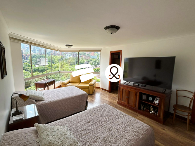 Apartamento de 4 alcobas en venta en La Florida, Medellín, 210 m² · foto 13 de 24