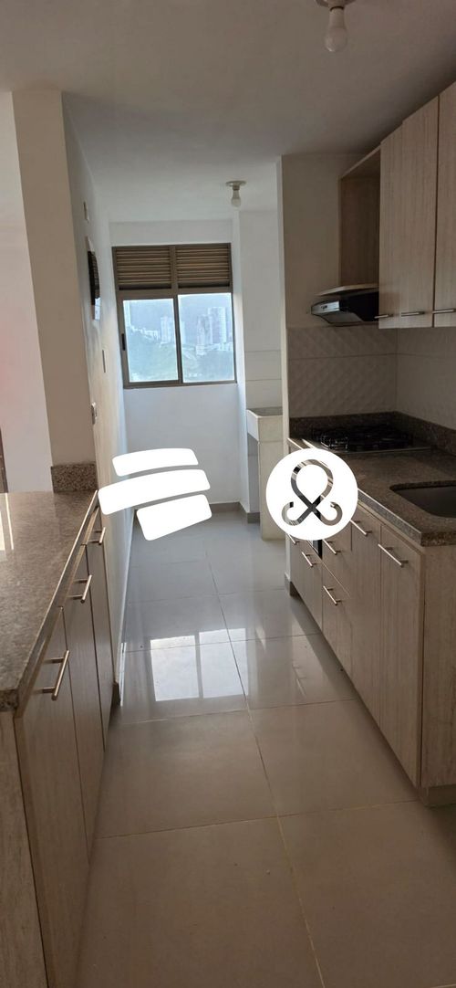 Apartamento de 3 alcobas en venta en Entreamigos, Sabaneta, 72 m² · foto 2 de 8