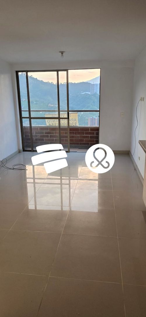 Apartamento de 3 alcobas en venta en Entreamigos, Sabaneta, 72 m² · foto 4 de 8