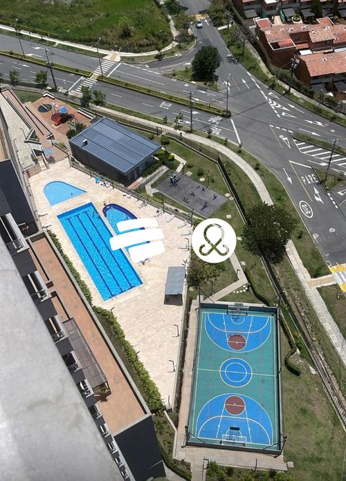 Apartamento de 3 alcobas en venta en Potrerito, Bello, 126 m² · foto 15 de 15