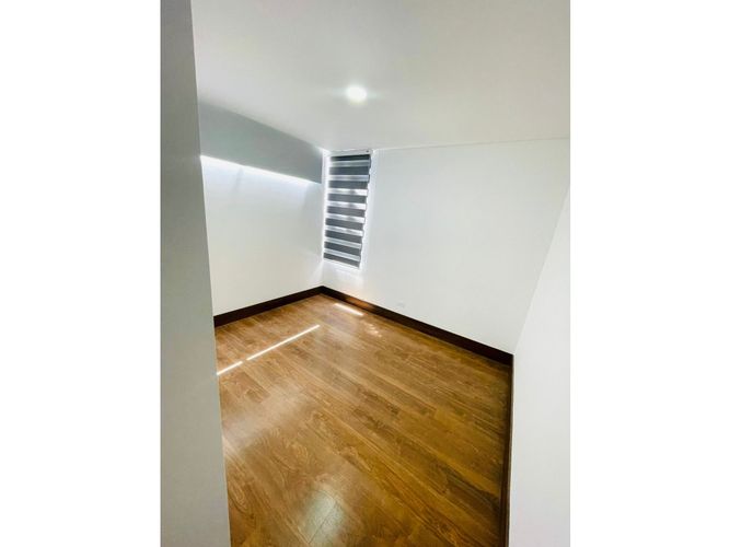 Apartamento de 3 alcobas en venta en Las Lomitas, Sabaneta, 100 m² · foto 9 de 14