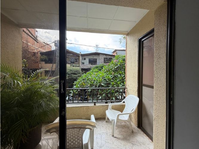 Casa en venta en La Magnolia, Envigado · foto 3 de 17