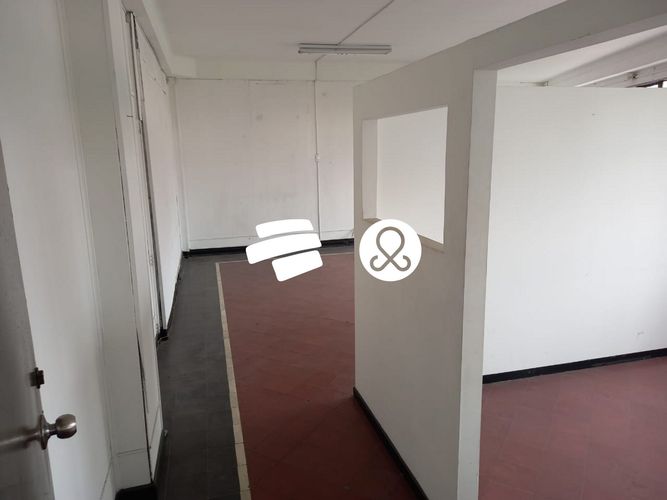 Oficina en venta en La Candelaria, Medellín, 98 m² · foto 3 de 7