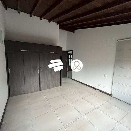 Casa en venta en Zona Centro, Envigado · foto 11 de 12