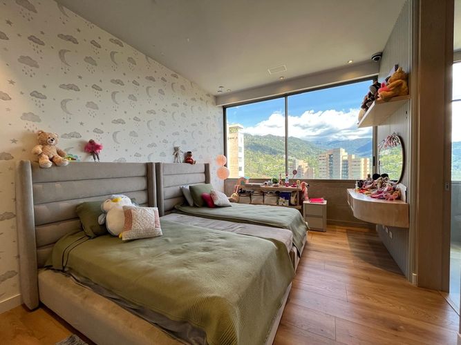 Apartamento de 3 alcobas en venta en El Poblado, Medellín, 406 m² · foto 14 de 20