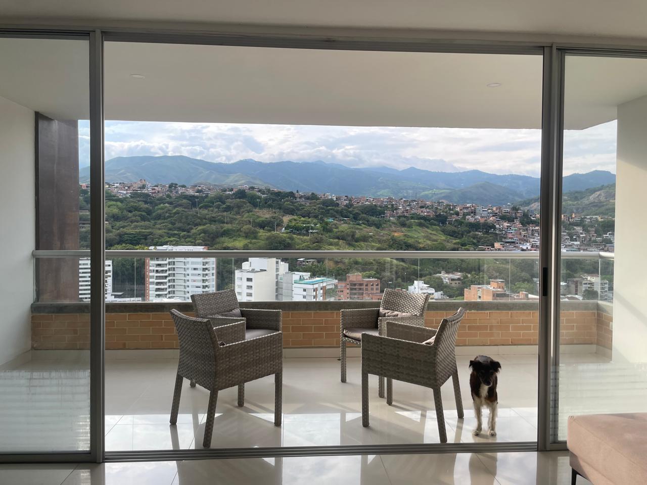 Apartamento en venta en Santa Teresita, Cali · foto 2 de 19