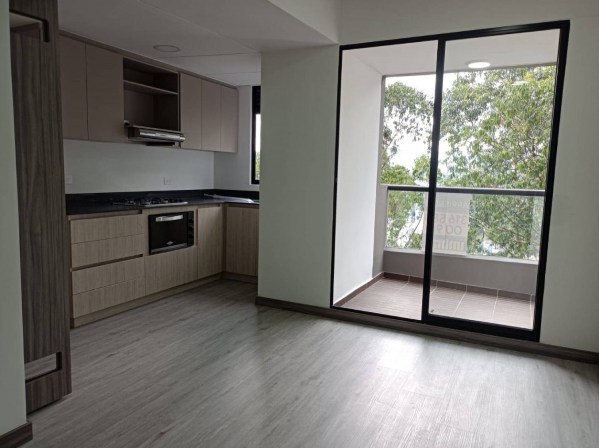 Apartamento en arriendo en Las Palmas, Medellín · foto 2 de 17