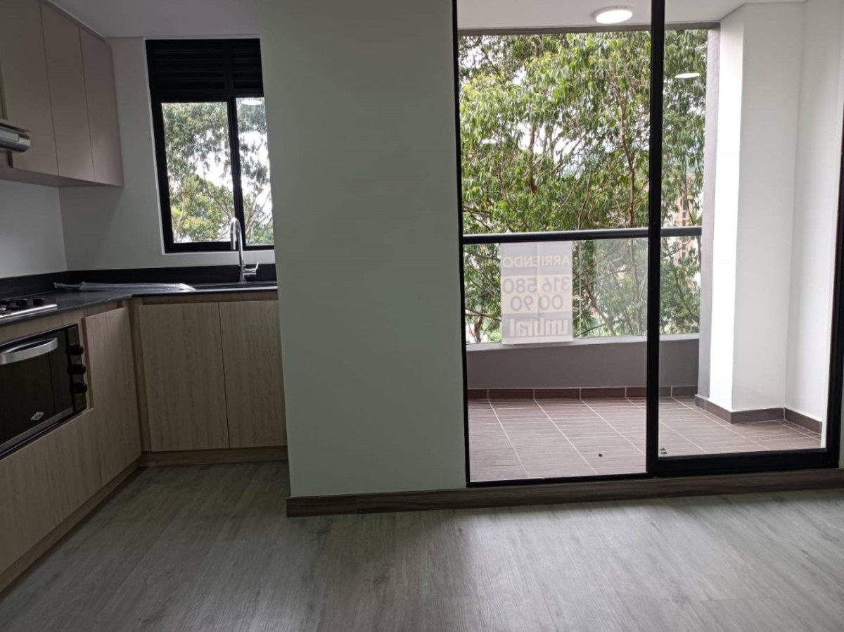 Apartamento en arriendo en Las Palmas, Medellín · foto 4 de 17