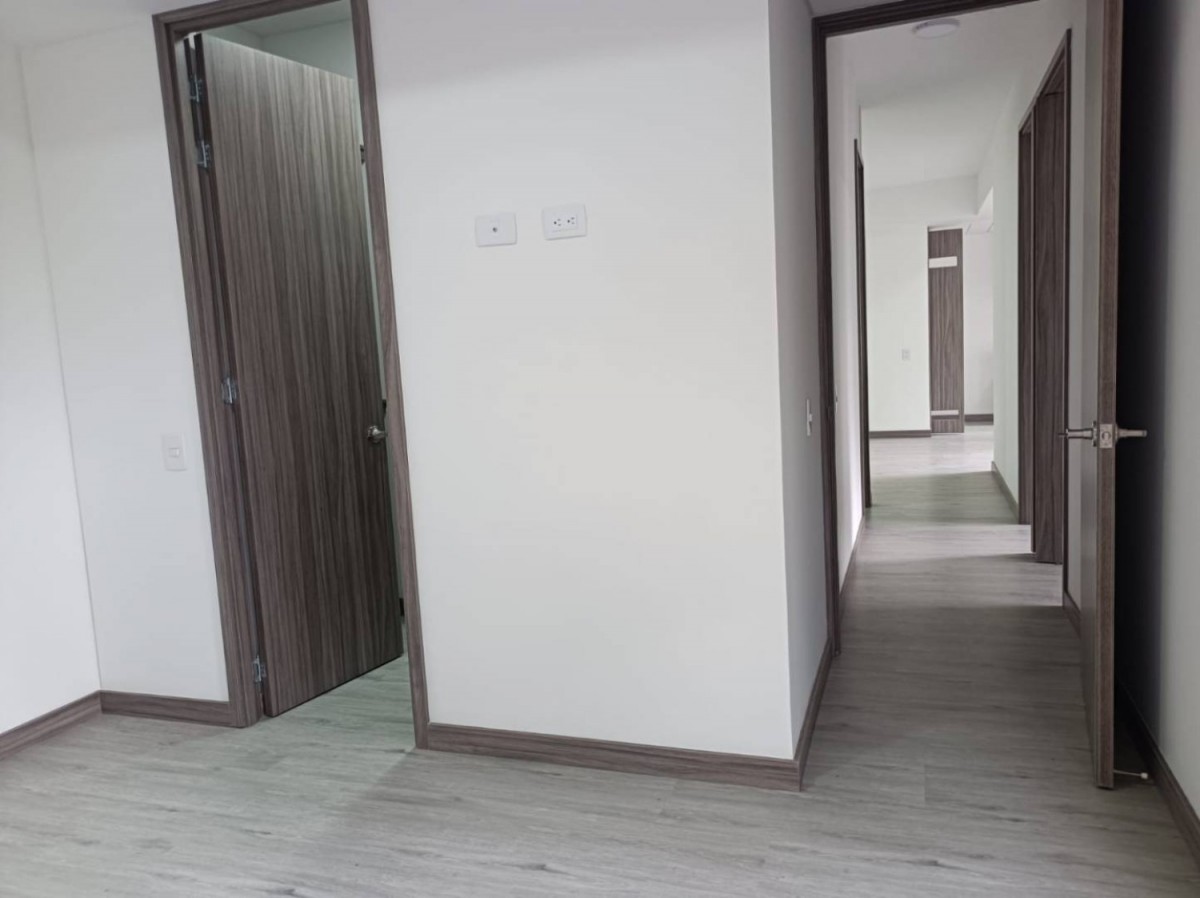 Apartamento en arriendo en Las Palmas, Medellín · foto 8 de 17