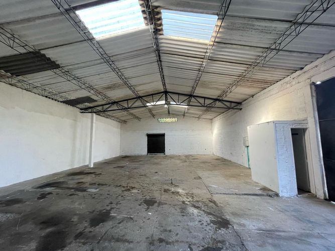 Bodega en arriendo en Guarne, 192 m² · foto 9 de 11