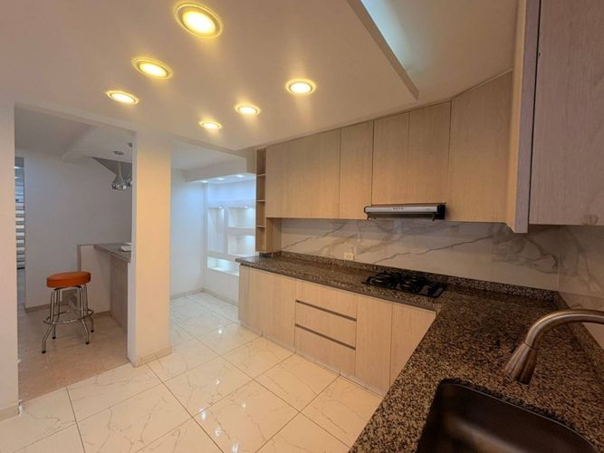 Casa de 4 alcobas en venta en Caney, Cali, 280 m² · foto 2 de 24