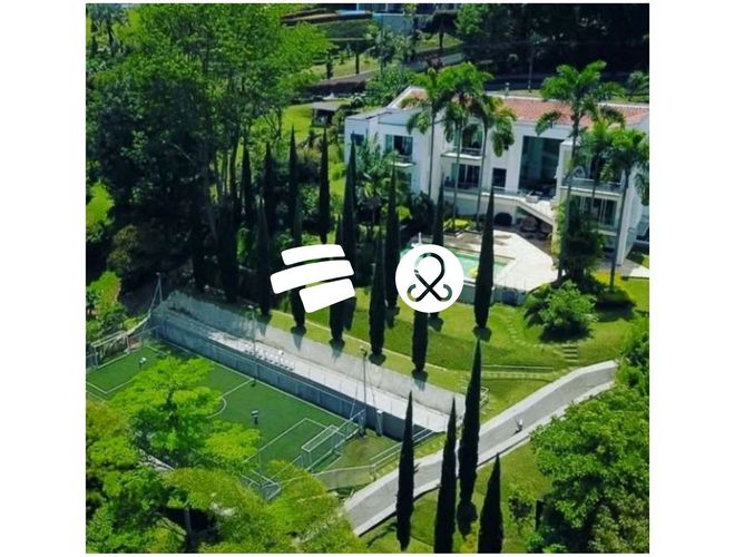Casa de 4 alcobas en venta en El Poblado, Medellín · foto 3 de 10