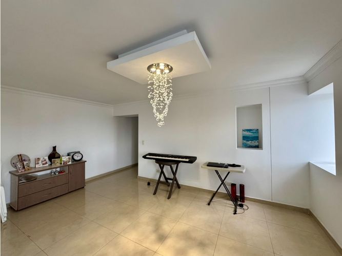Apartamento de 3 alcobas en venta en Tequendama, Cali, 153 m² · foto 4 de 11