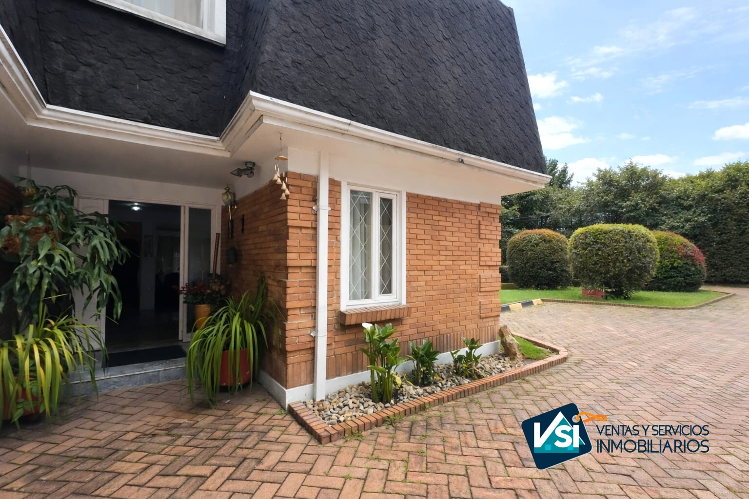 Casa en venta en Niza Suba, Bogotá · foto 2 de 24