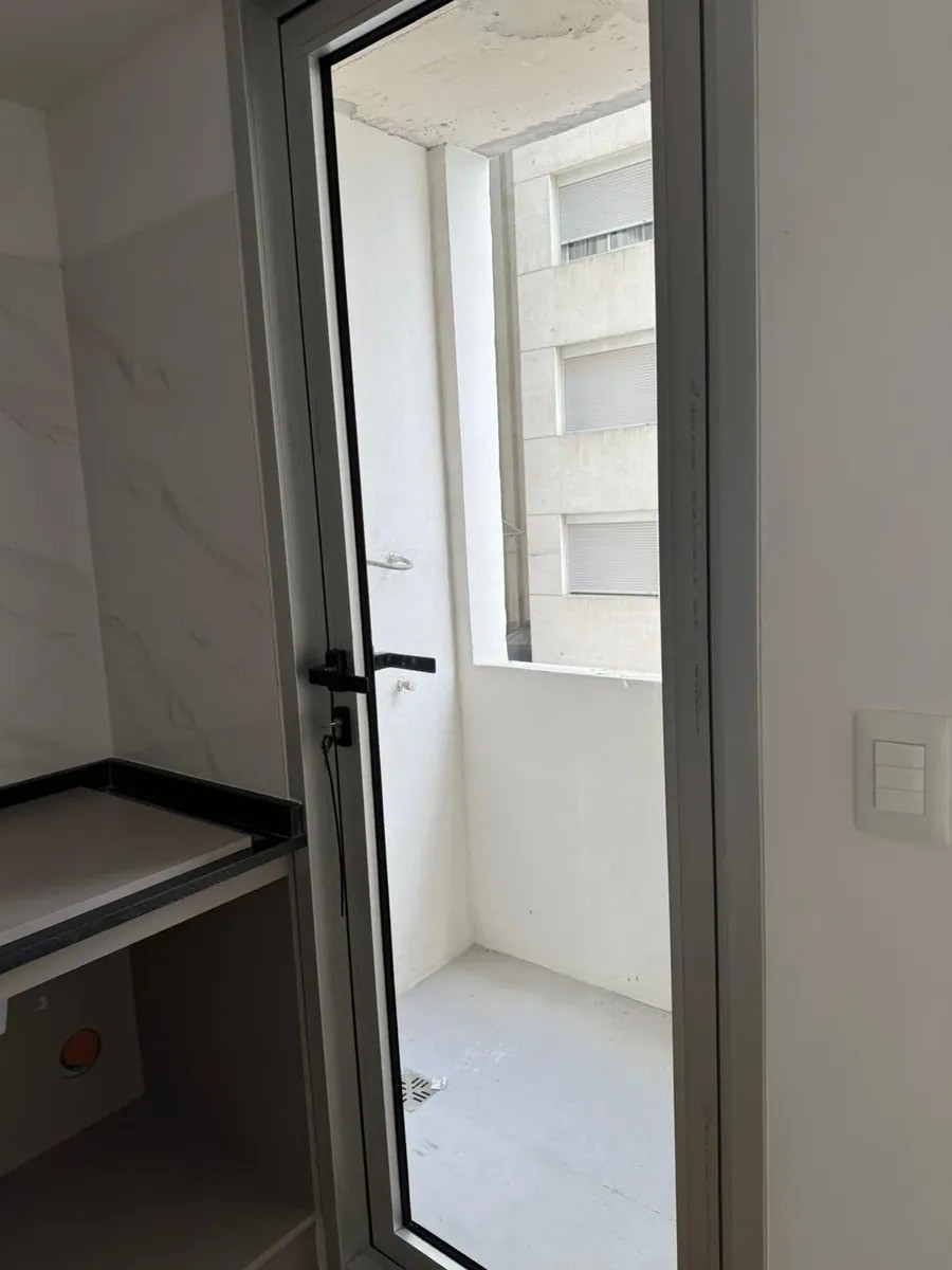 APARTAMENTO A ESTRENAR EN ALQUILER, 1 DORMITORIO CON PATIO, EN CORDÓN. · Foto 4