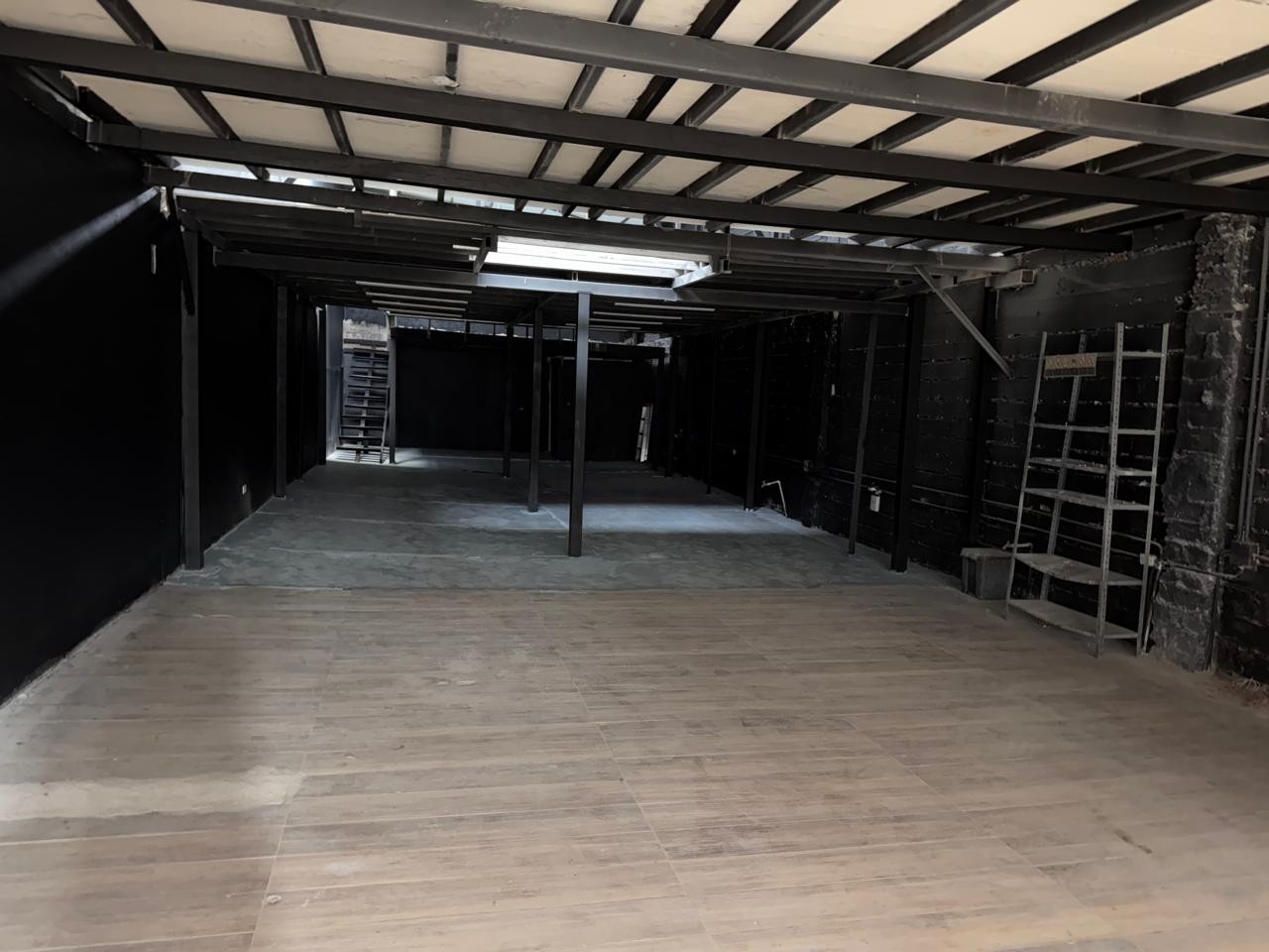 Warehouse for sale in Belén, Medellín 3