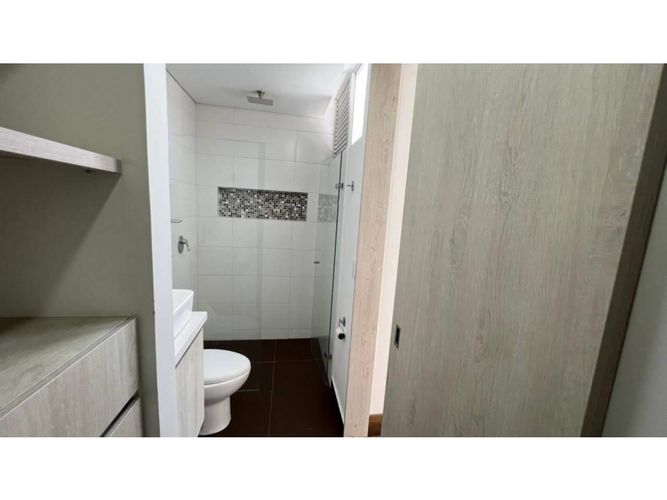 Apartamento de 3 alcobas en venta en Las Lomitas, Sabaneta, 100 m² · foto 5 de 11