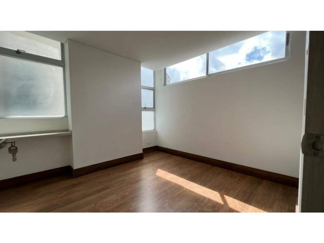Apartamento de 3 alcobas en venta en Las Lomitas, Sabaneta, 100 m² · foto 6 de 11