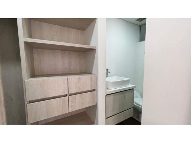 Apartamento de 3 alcobas en venta en Las Lomitas, Sabaneta, 100 m² · foto 9 de 11