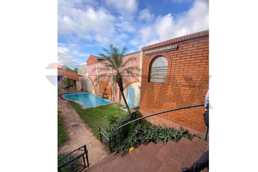RESIDENCIA EN DOBLE FRENTE 600m2 VIRGEN DEL HUERTO — foto 3