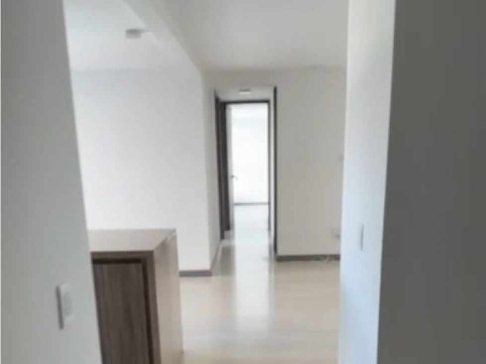 Apartamento en venta en Suramérica, Itagüí · foto 3 de 9