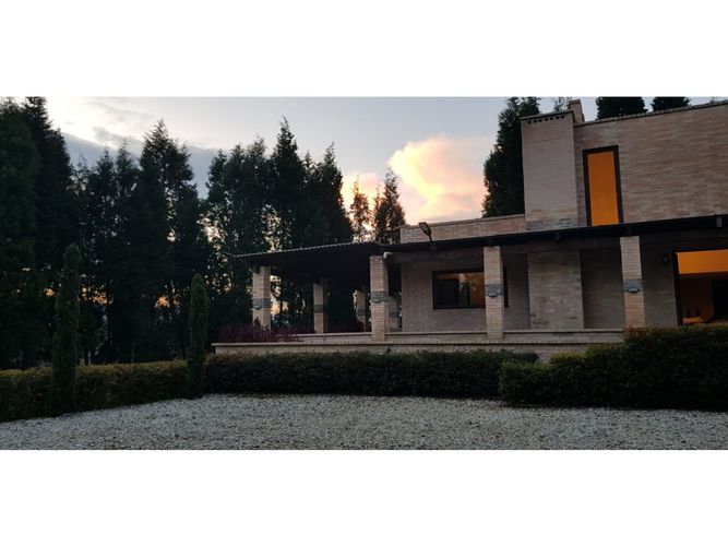 Finca en venta en Medellín, 230 m² · foto 16 de 20