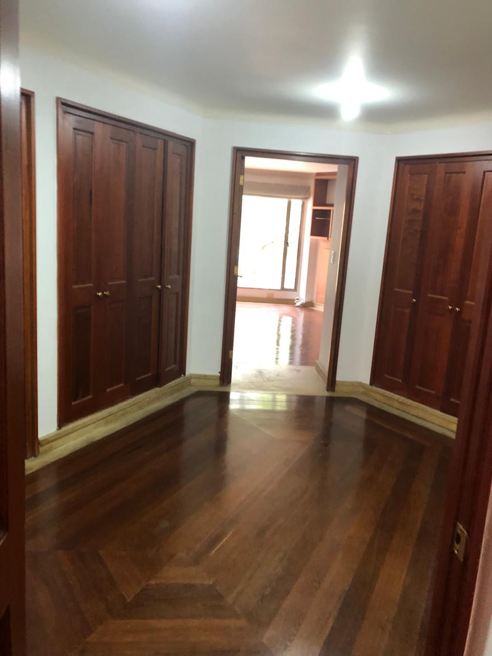 Apartamento en venta en Los Rosales, Bogotá · foto 9 de 23