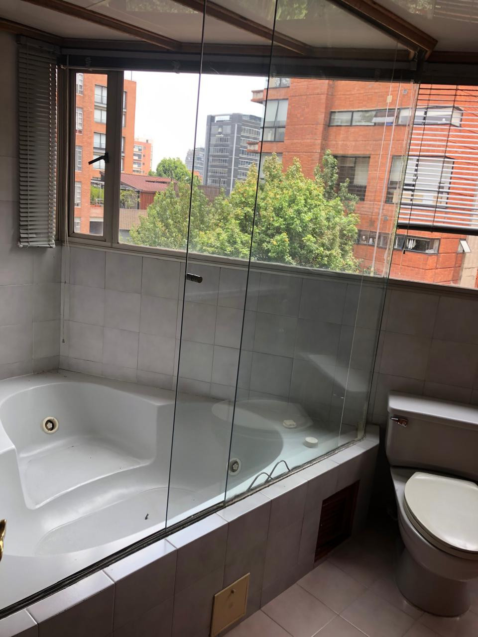 Apartamento en venta en Los Rosales, Bogotá · foto 22 de 23