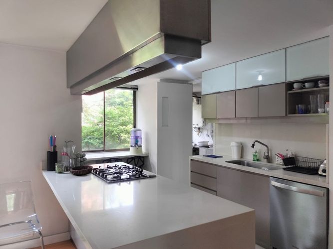 Apartamento de 4 alcobas en arriendo en El Poblado, Medellín, 218 m² · foto 9 de 20