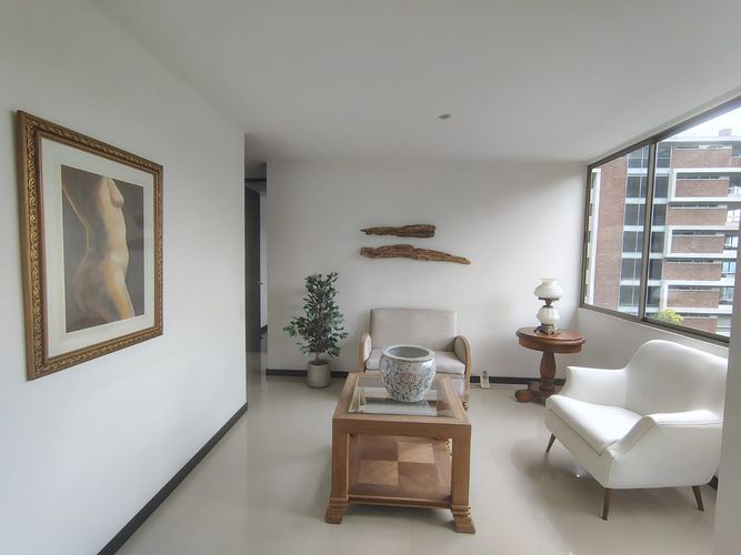 Apartamento de 2 alcobas en arriendo en Altos Del Poblado, Medellín, 145 m² · foto 7 de 18
