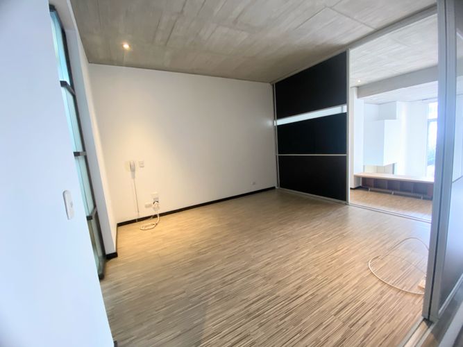 Apartaestudio en venta en Chicó Reservado, Bogotá, 75 m² · foto 3 de 22