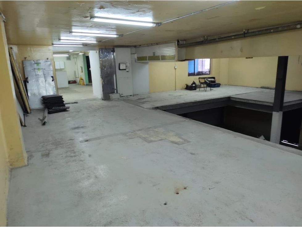 Warehouse for sale in Guayabal, Medellín