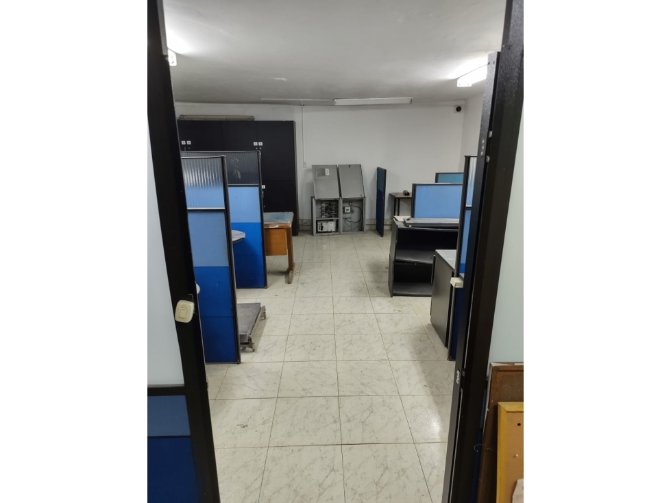 Warehouse for sale in Guayabal, Medellín 3