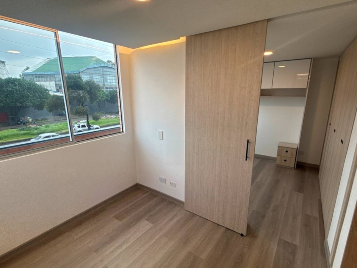 Apartamento en venta en Industrial Centenario, Bogotá · foto 10 de 21