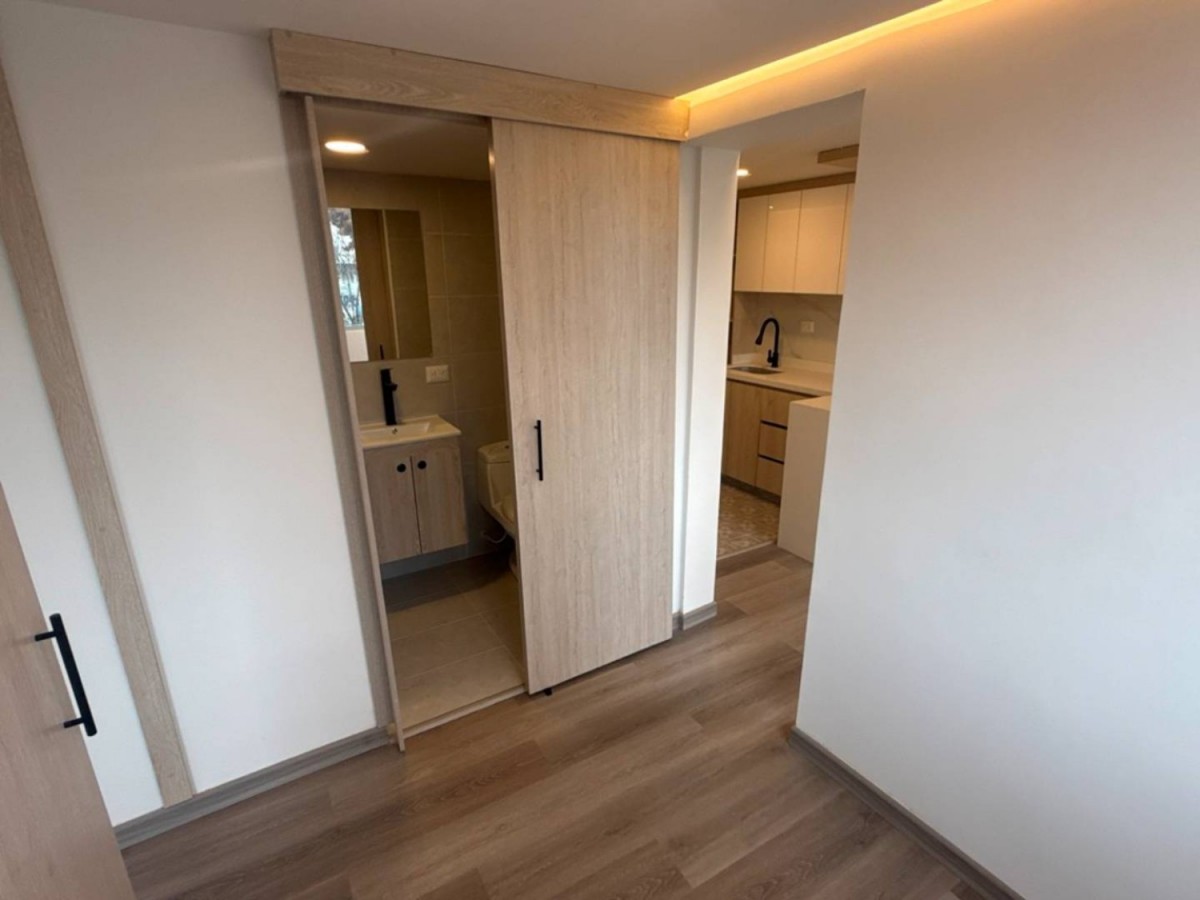Apartamento en venta en Industrial Centenario, Bogotá · foto 12 de 21