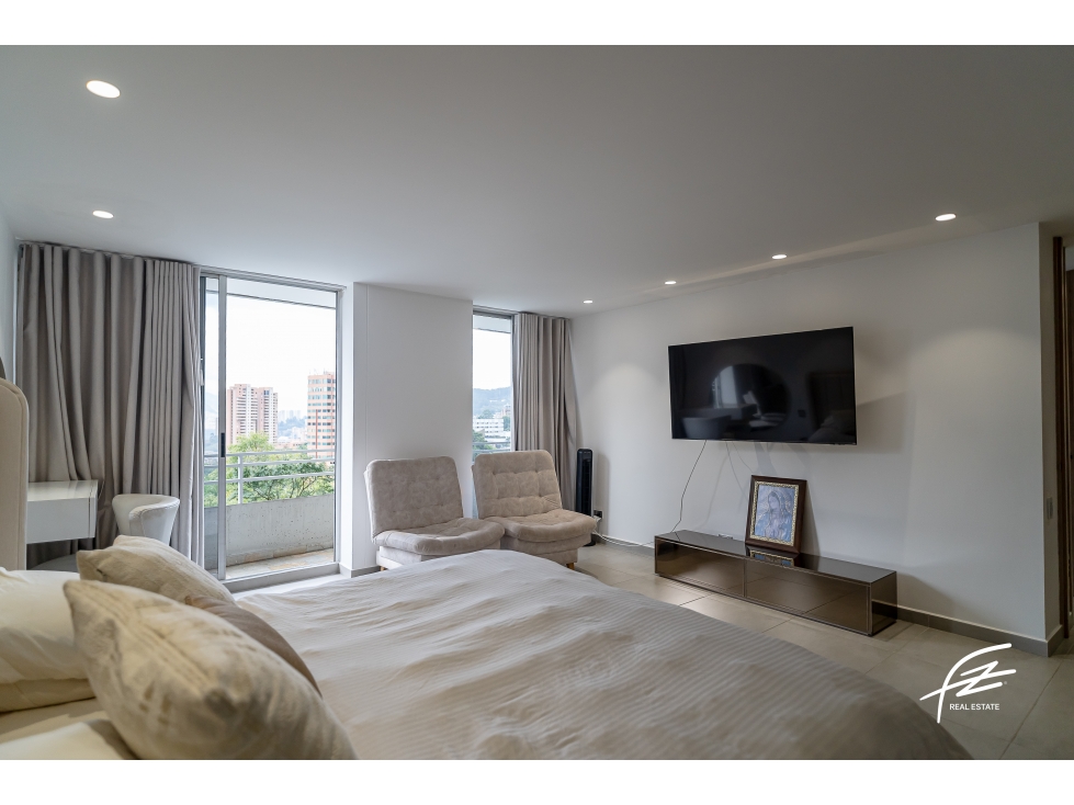 Apartamento en venta en El Poblado, Medellín 2