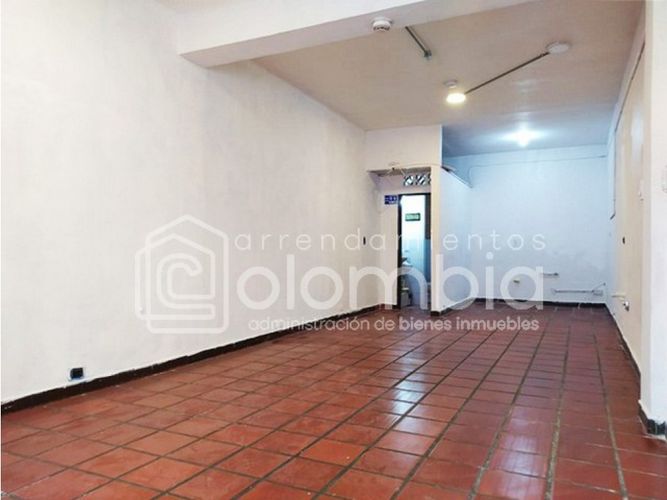Local en arriendo en La Magnolia, Envigado, 40 m² · foto 2 de 10