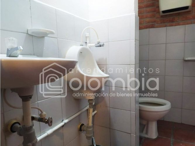 Local en arriendo en La Magnolia, Envigado, 40 m² · foto 5 de 10