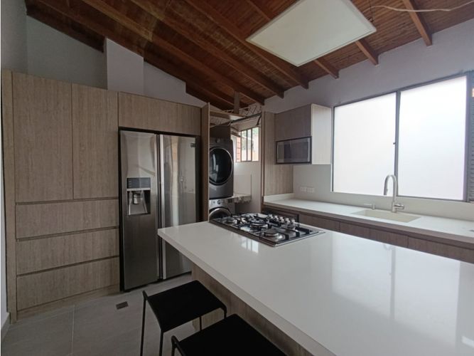 Apartamento de 3 alcobas en venta en Palma De Mollorca, Envigado, 116 m² · foto 2 de 13