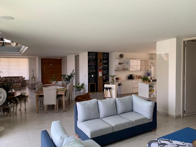 Casa de 5 alcobas en venta en Villa Del Sol, Pereira, 306 m² · foto 3 de 11
