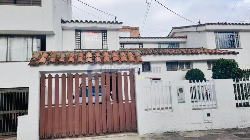 Casa en venta en Cedro Golf, Bogotá · foto 2 de 24