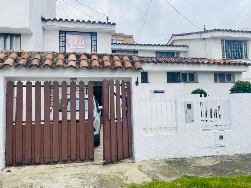 Casa en venta en Cedro Golf, Bogotá · foto 14 de 24
