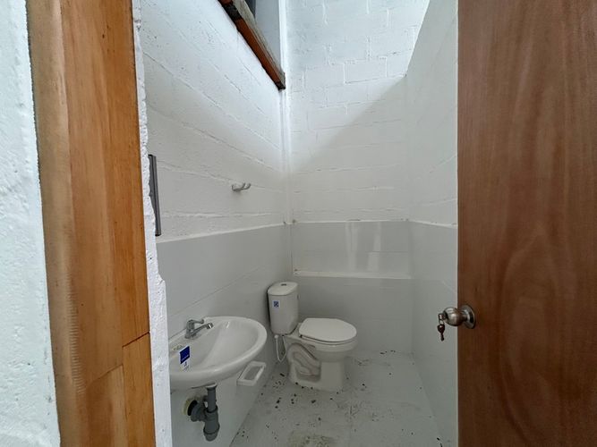 Bodega en arriendo en Los Espejos, Medellín, 300 m² · foto 7 de 7