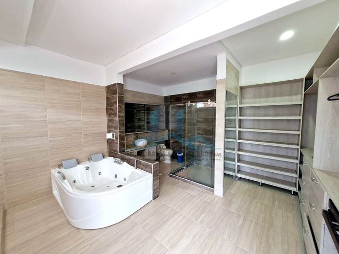 Casa de 4 alcobas en venta en Aqualina Orange, Girardot, 239 m² · foto 10 de 24