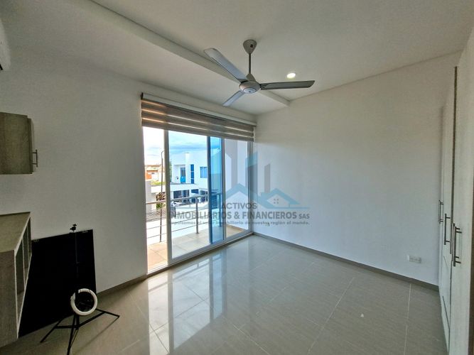 Casa de 4 alcobas en venta en Aqualina Orange, Girardot, 239 m² · foto 11 de 24