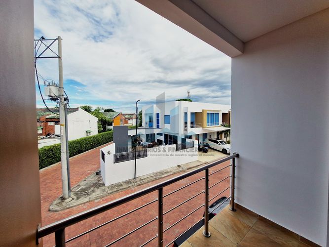Casa de 4 alcobas en venta en Aqualina Orange, Girardot, 239 m² · foto 15 de 24